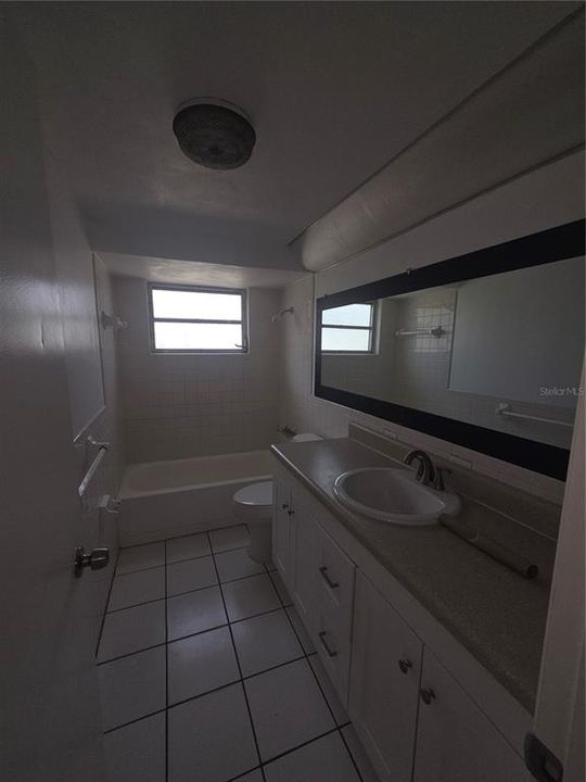 В аренду: $1,800 (3 спален, 2 ванн, 1152 Квадратных фут)