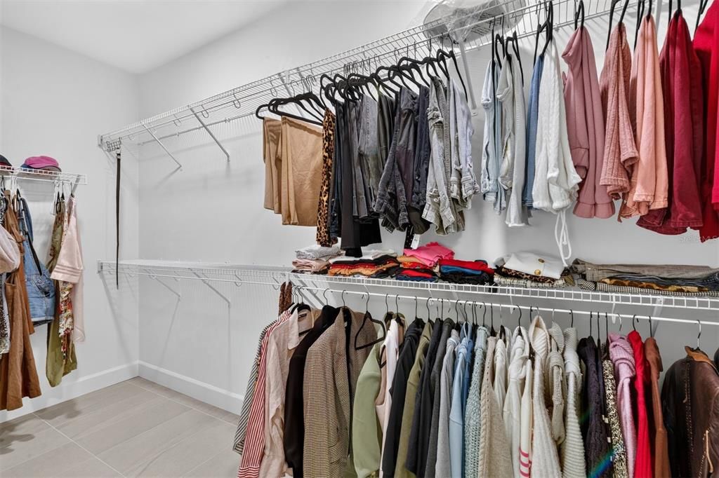 En Renta: $2,900 (3 camas, 2 baños, 2427 Pies cuadrados)