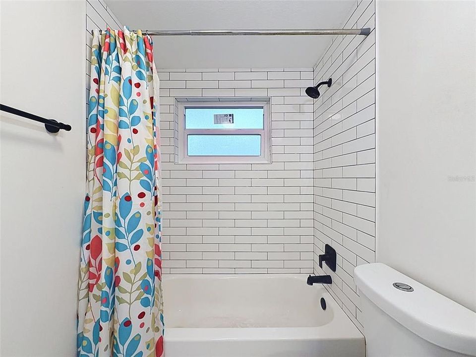 Activo con contrato: $199,000 (2 camas, 1 baños, 998 Pies cuadrados)