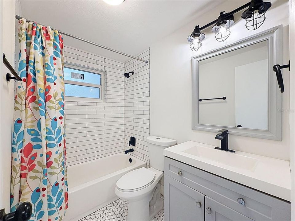 Activo con contrato: $199,000 (2 camas, 1 baños, 998 Pies cuadrados)