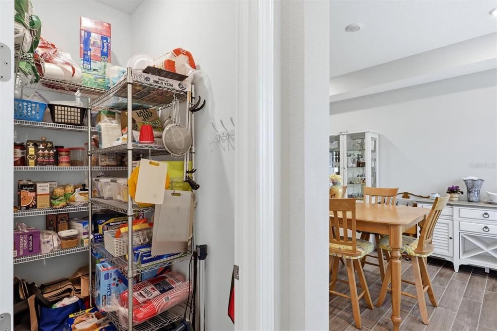 For Sale: $1,150,000 (5 beds, 5 baths, 4079 Square Feet)