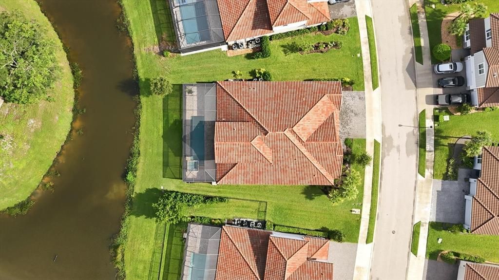 For Sale: $1,150,000 (5 beds, 5 baths, 4079 Square Feet)