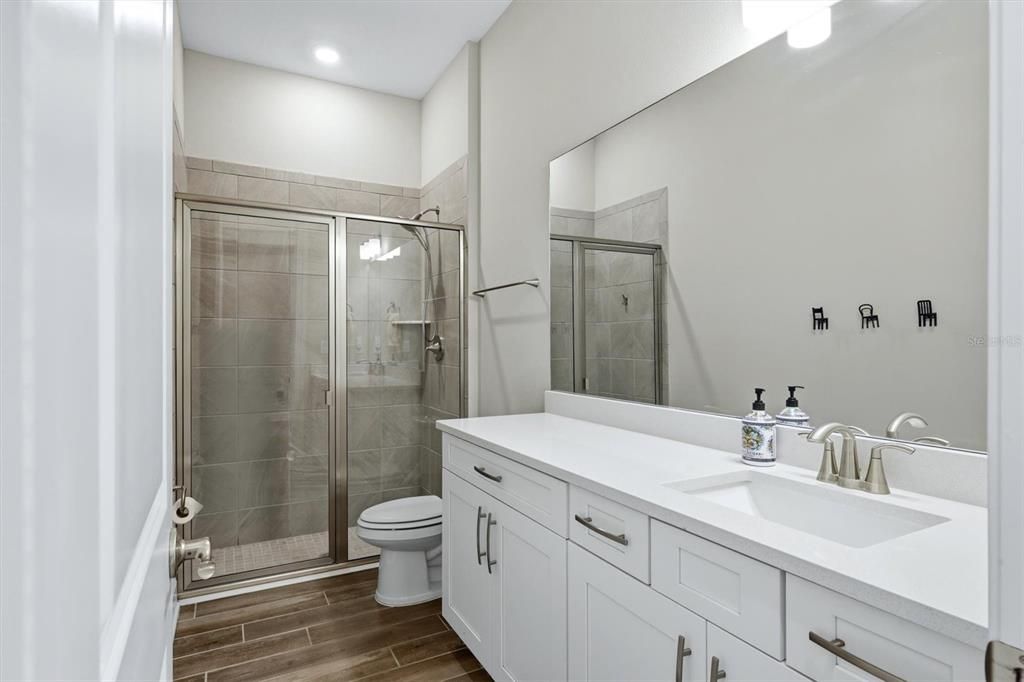 For Sale: $1,150,000 (5 beds, 5 baths, 4079 Square Feet)