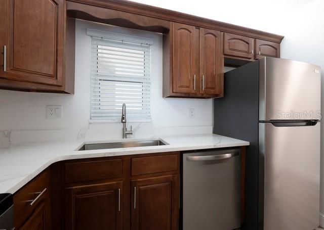 For Rent: $3,200 (2 beds, 2 baths, 1275 Square Feet)
