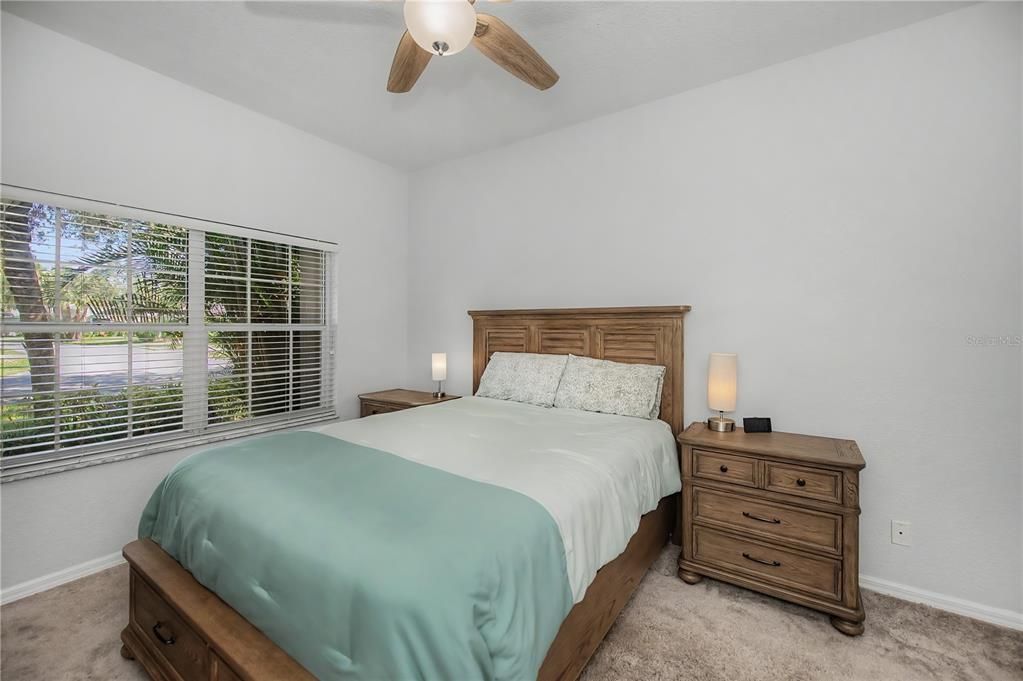 For Sale: $260,000 (2 beds, 2 baths, 1191 Square Feet)