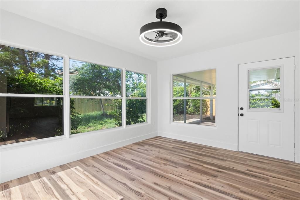 En Venta: $434,900 (2 camas, 2 baños, 1260 Pies cuadrados)