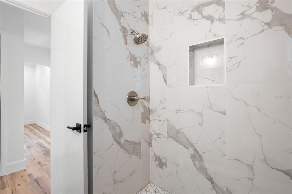 En Venta: $434,900 (2 camas, 2 baños, 1260 Pies cuadrados)