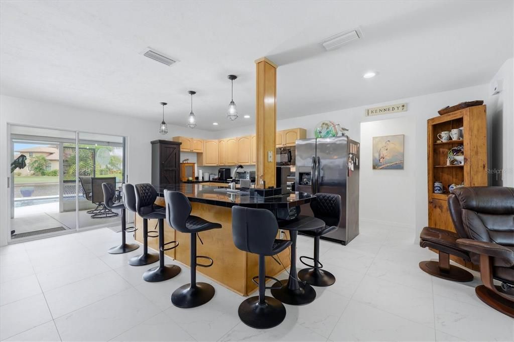 На продажу: $629,000 (3 спален, 3 ванн, 1842 Квадратных фут)