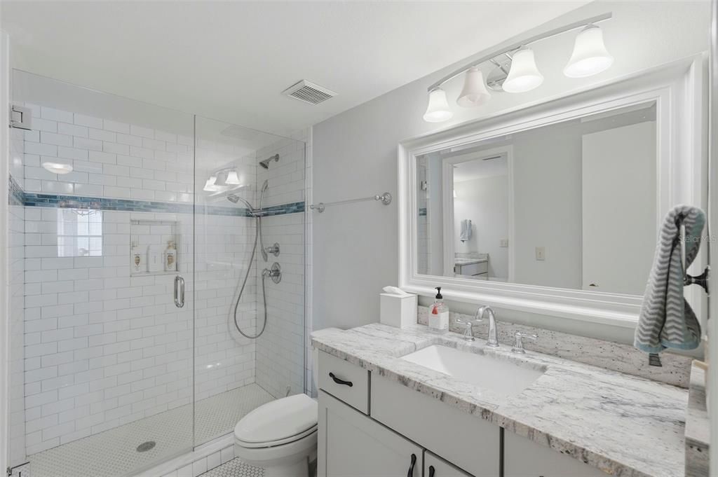 En Venta: $184,900 (2 camas, 1 baños, 775 Pies cuadrados)