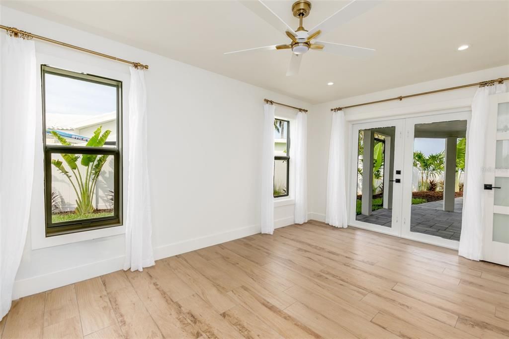 В аренду: $7,000 (3 спален, 2 ванн, 1586 Квадратных фут)