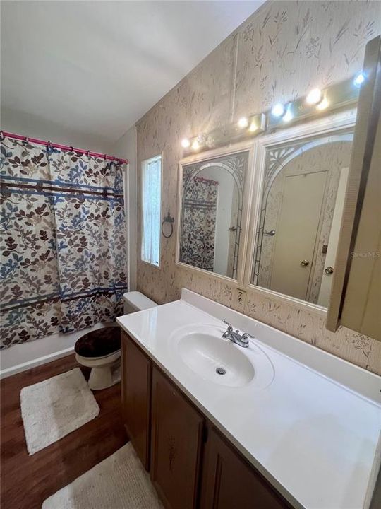 For Sale: $205,000 (3 beds, 2 baths, 1158 Square Feet)