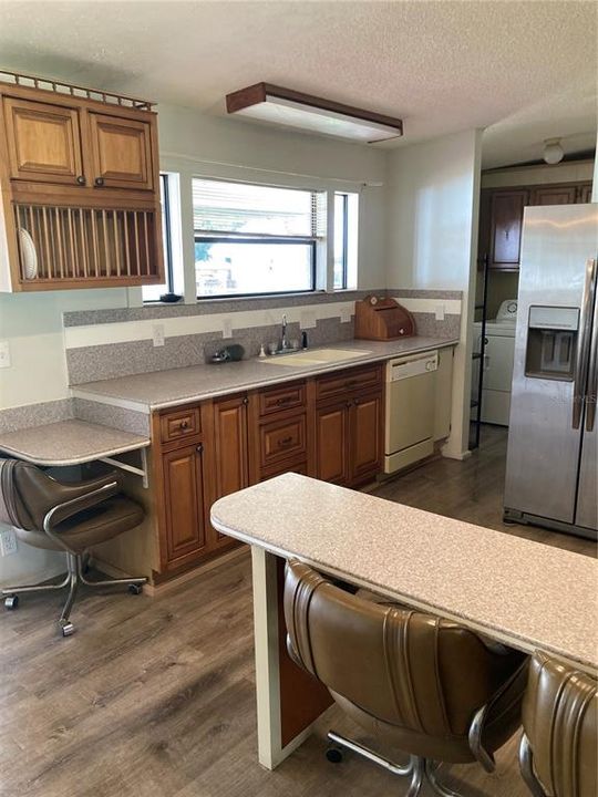 For Sale: $205,000 (3 beds, 2 baths, 1158 Square Feet)