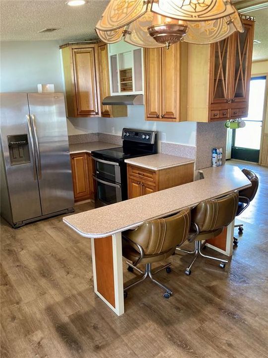 For Sale: $205,000 (3 beds, 2 baths, 1158 Square Feet)