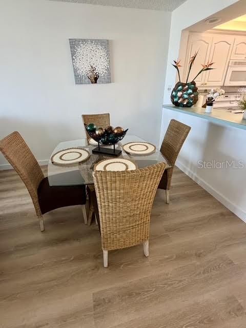 For Rent: $3,800 (2 beds, 2 baths, 1074 Square Feet)