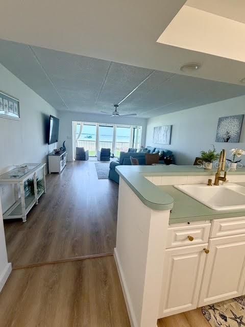 For Rent: $3,800 (2 beds, 2 baths, 1074 Square Feet)