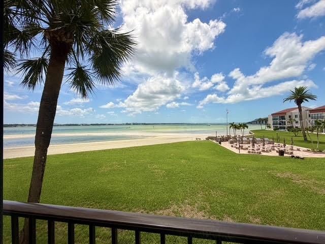 For Rent: $3,800 (2 beds, 2 baths, 1074 Square Feet)