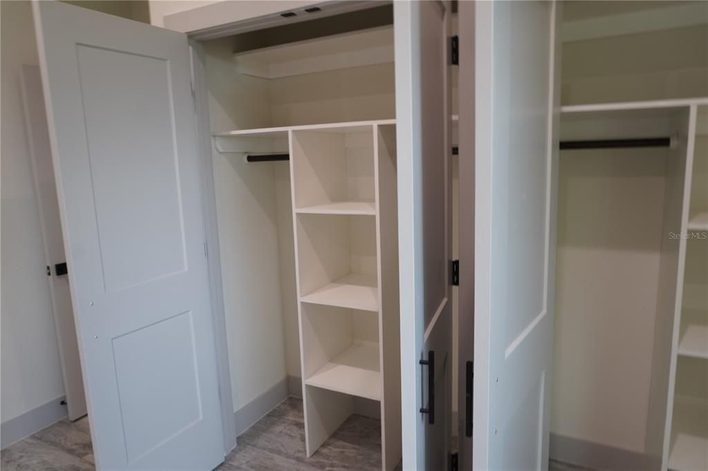 На продажу: $367,900 (3 спален, 2 ванн, 1401 Квадратных фут)