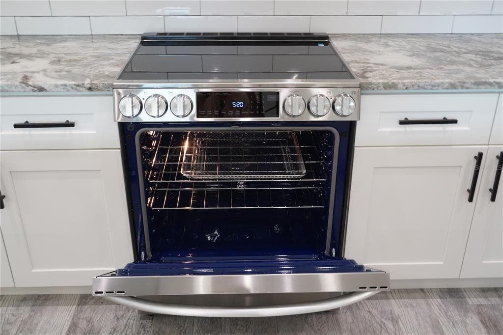 На продажу: $367,900 (3 спален, 2 ванн, 1401 Квадратных фут)