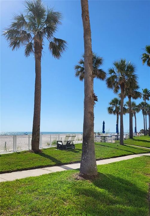 For Sale: $419,000 (1 beds, 1 baths, 780 Square Feet)