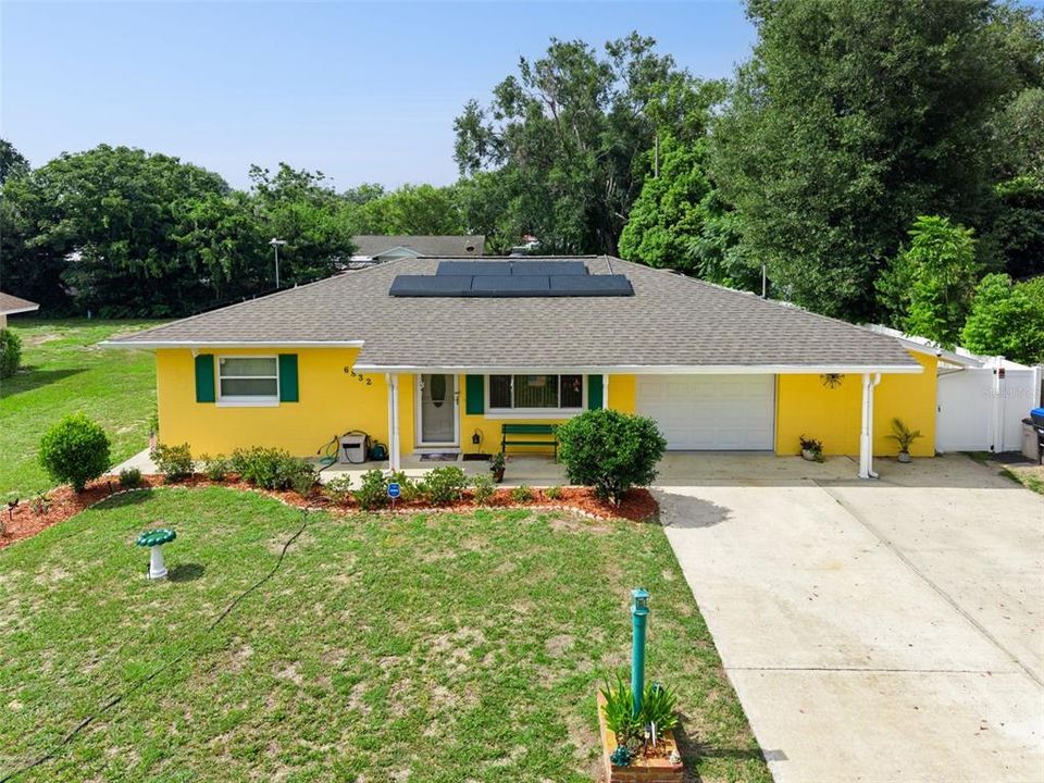 For Sale: $299,999 (2 beds, 1 baths, 1466 Square Feet)