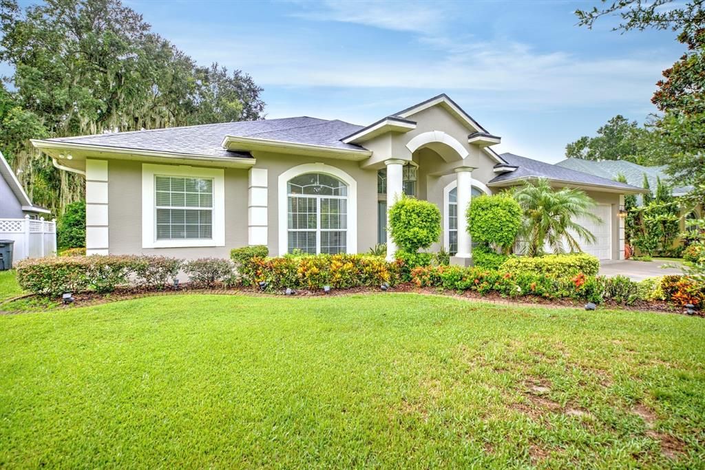 For Sale: $449,900 (3 beds, 2 baths, 2361 Square Feet)