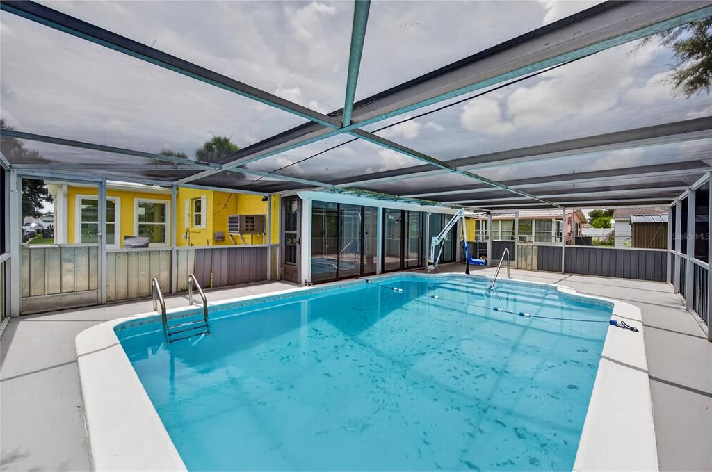 На продажу: $269,900 (2 спален, 2 ванн, 647 Квадратных фут)