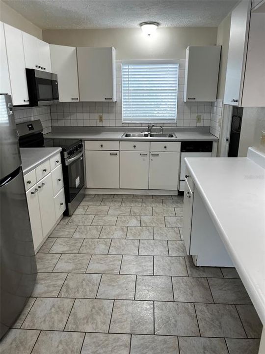 En Venta: $799,900 (8 camas, 0 baños, 1792 Pies cuadrados)