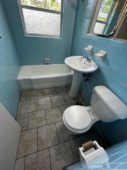 En Venta: $799,900 (8 camas, 0 baños, 1792 Pies cuadrados)