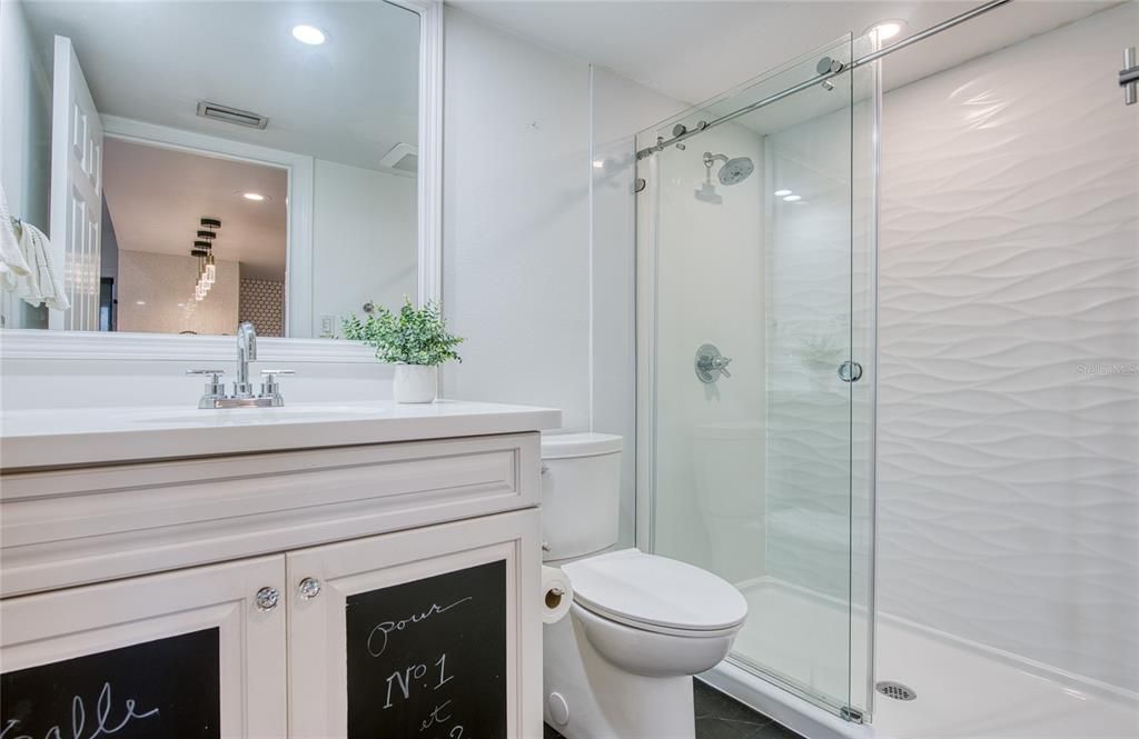 En Venta: $450,000 (3 camas, 3 baños, 1620 Pies cuadrados)