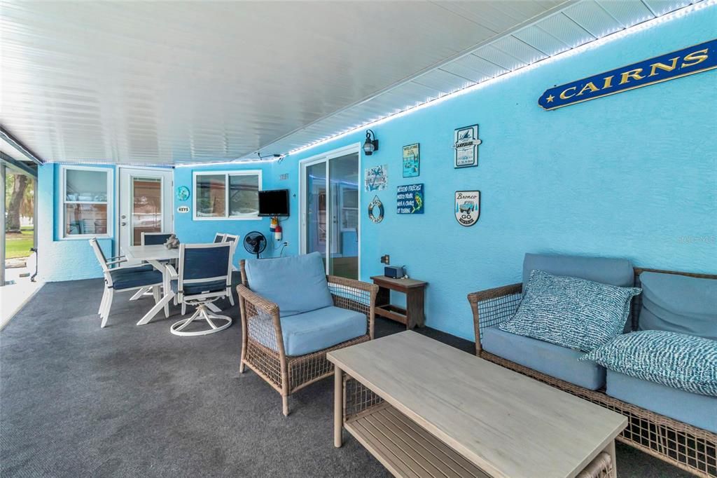 For Sale: $419,000 (3 beds, 2 baths, 1561 Square Feet)