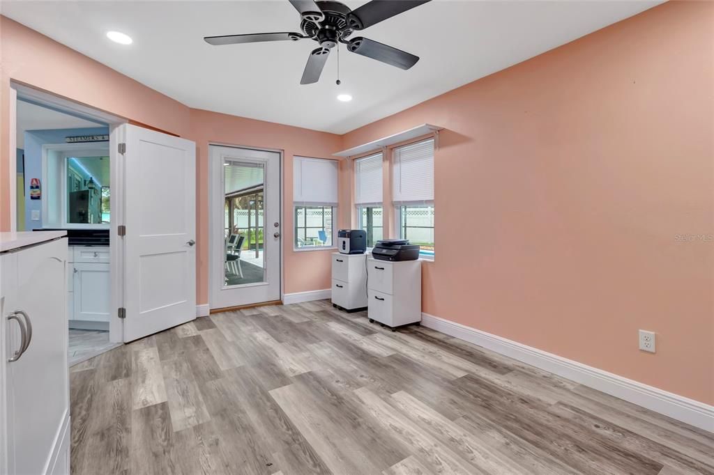 For Sale: $419,000 (3 beds, 2 baths, 1561 Square Feet)