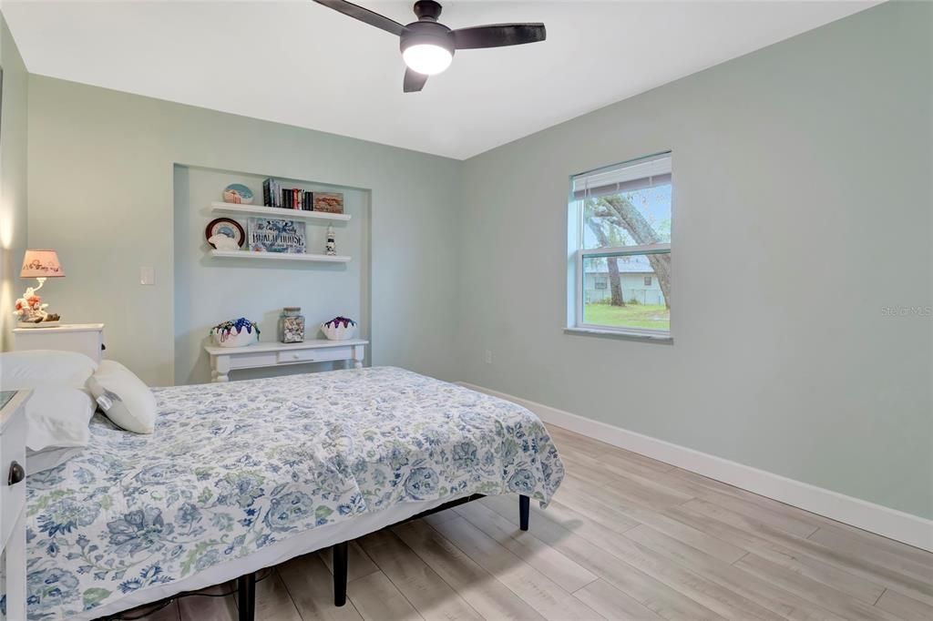 For Sale: $419,000 (3 beds, 2 baths, 1561 Square Feet)