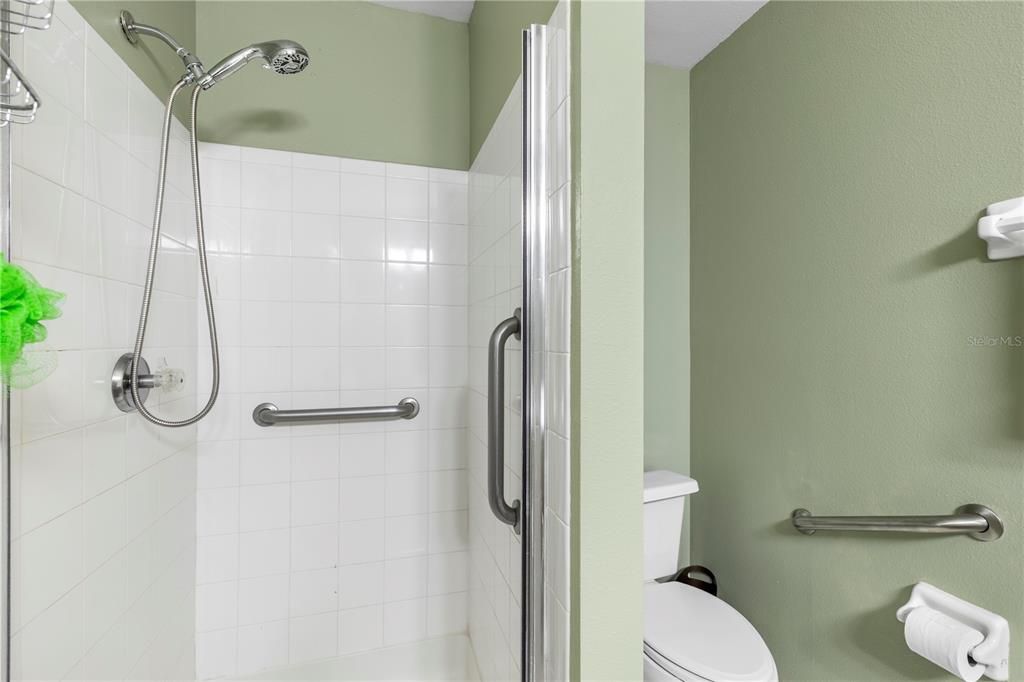 For Sale: $275,000 (3 beds, 2 baths, 1761 Square Feet)