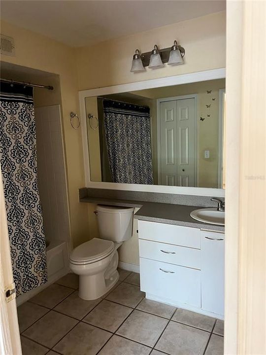 For Rent: $1,295 (1 beds, 1 baths, 558 Square Feet)