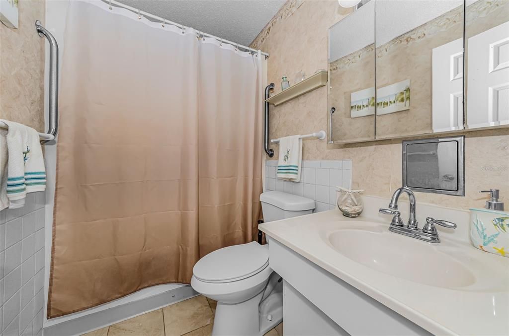 En Renta: $1,895 (2 camas, 1 baños, 930 Pies cuadrados)