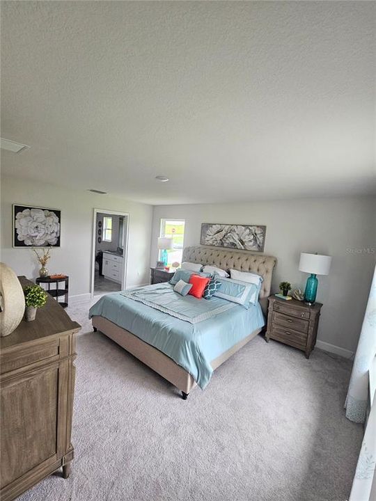 На продажу: $416,650 (4 спален, 3 ванн, 2117 Квадратных фут)