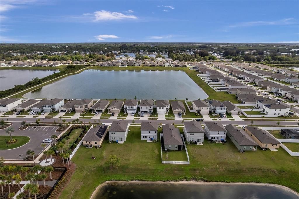На продажу: $294,999 (3 спален, 2 ванн, 1624 Квадратных фут)