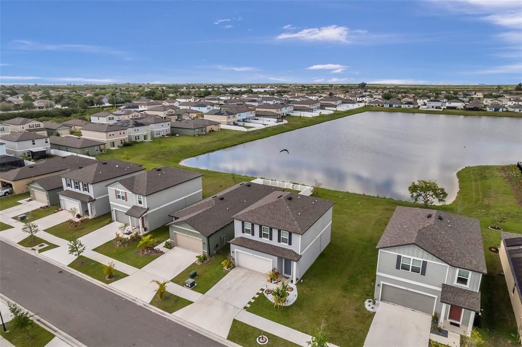 На продажу: $294,999 (3 спален, 2 ванн, 1624 Квадратных фут)