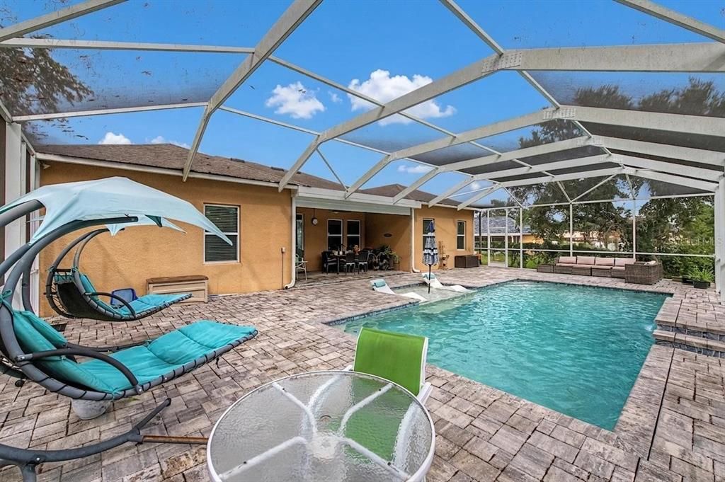 For Sale: $499,990 (4 beds, 3 baths, 2427 Square Feet)