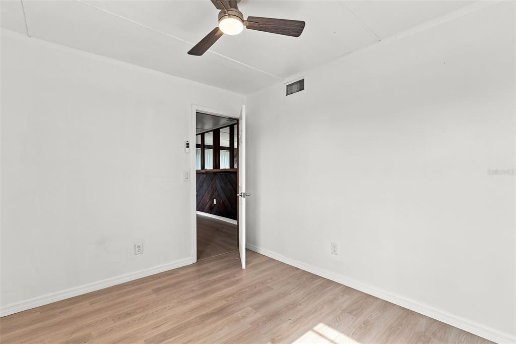 For Sale: $365,000 (6 beds, 3 baths, 2688 Square Feet)