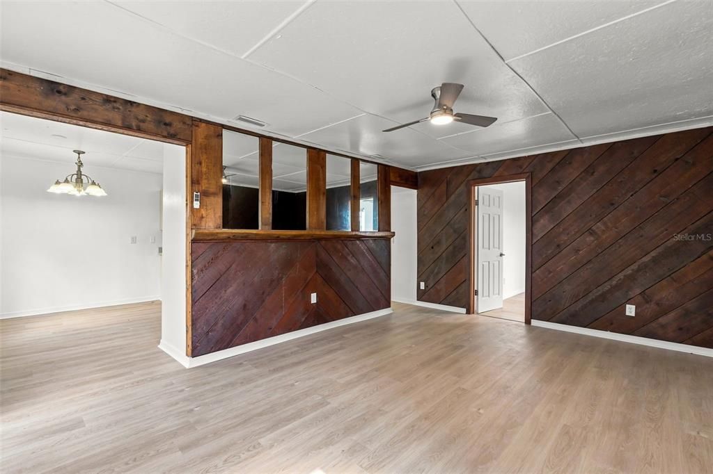 For Sale: $365,000 (6 beds, 3 baths, 2688 Square Feet)