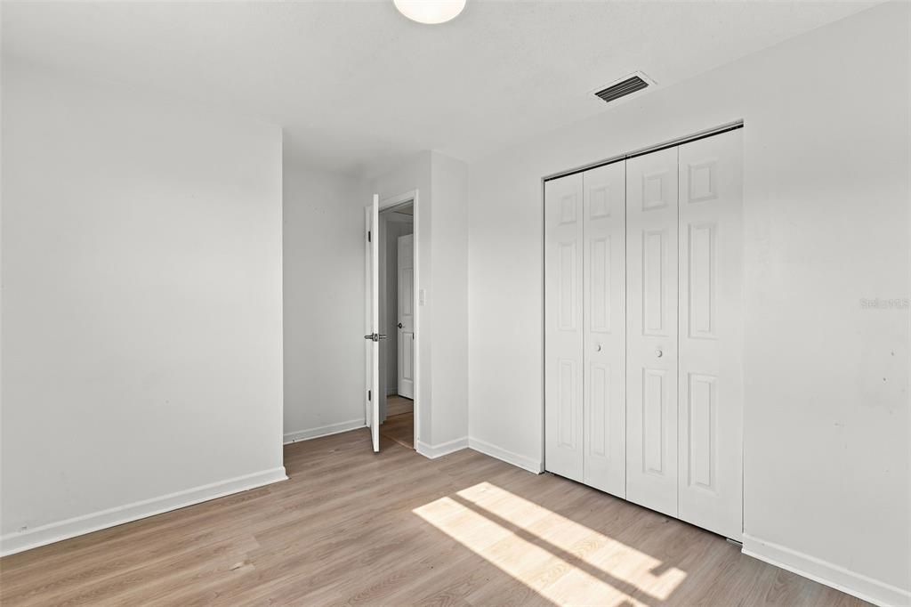 For Sale: $365,000 (6 beds, 3 baths, 2688 Square Feet)