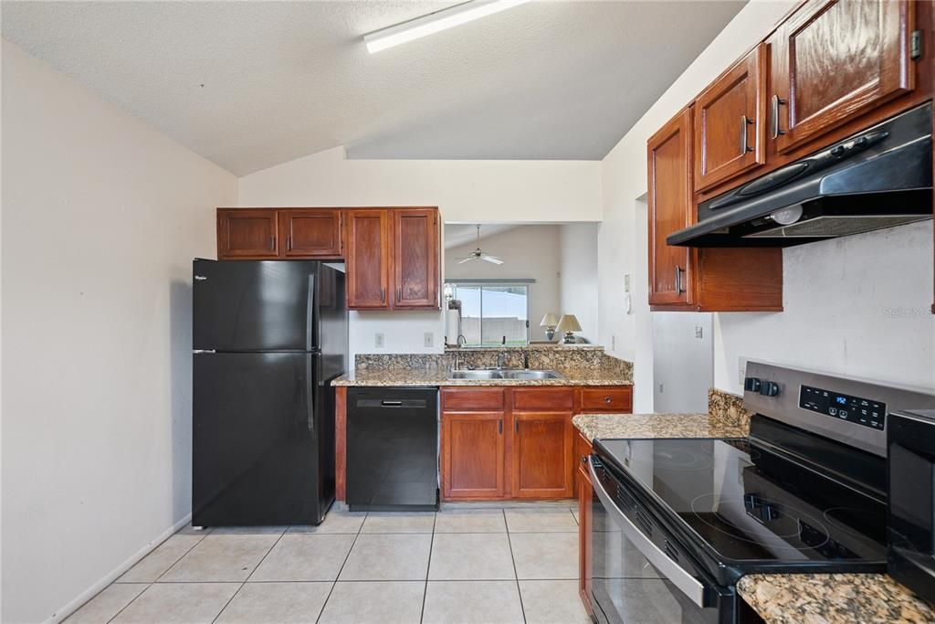 En Venta: $325,000 (2 camas, 2 baños, 1117 Pies cuadrados)