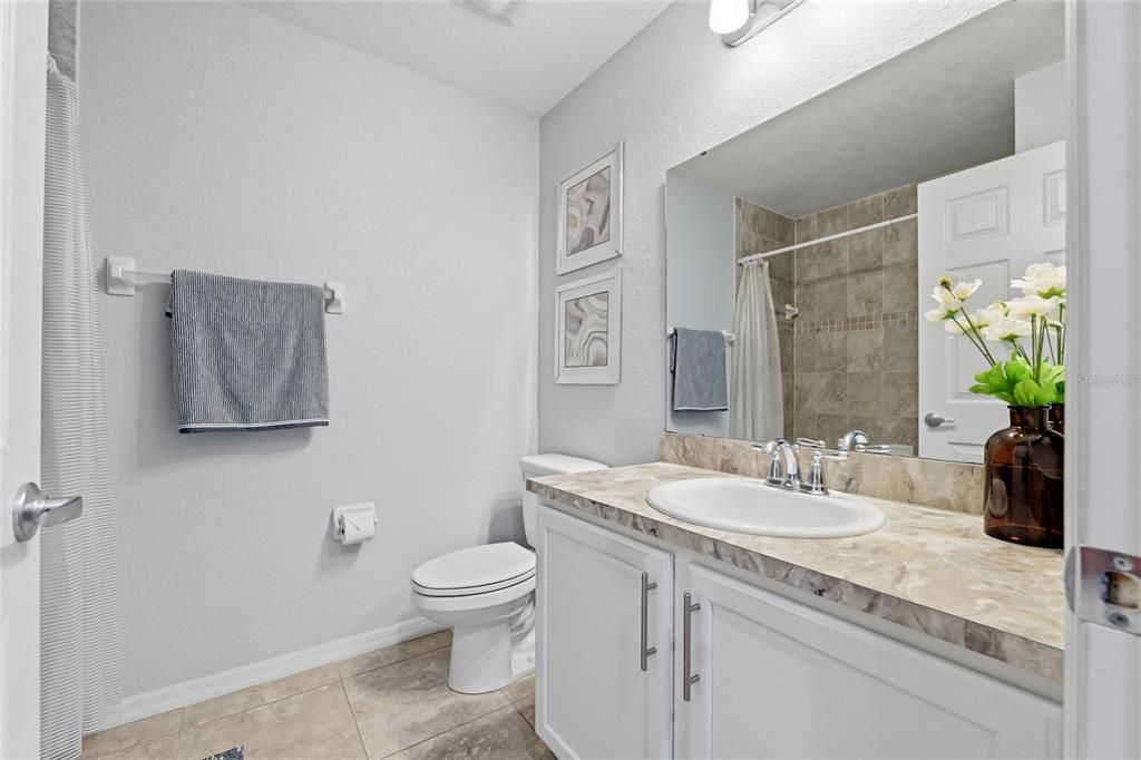 For Sale: $285,000 (3 beds, 2 baths, 1764 Square Feet)