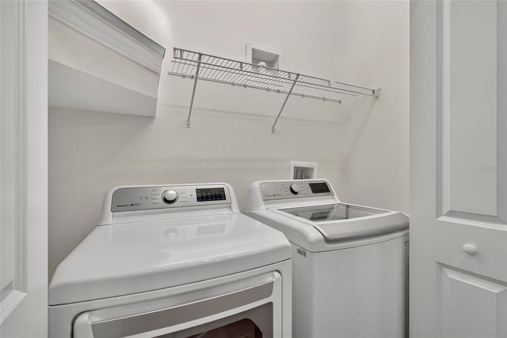 En Venta: $165,000 (3 camas, 2 baños, 1640 Pies cuadrados)