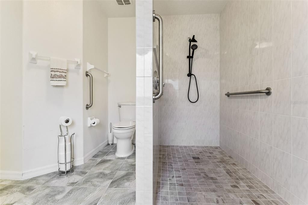В аренду: $2,300 (3 спален, 2 ванн, 2166 Квадратных фут)