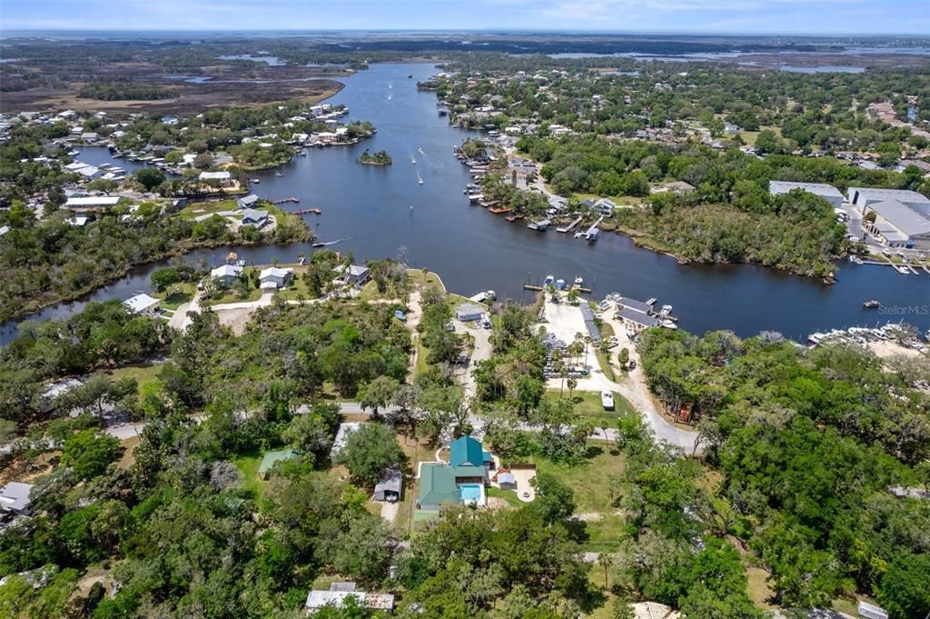 На продажу: $549,900 (3 спален, 2 ванн, 2050 Квадратных фут)