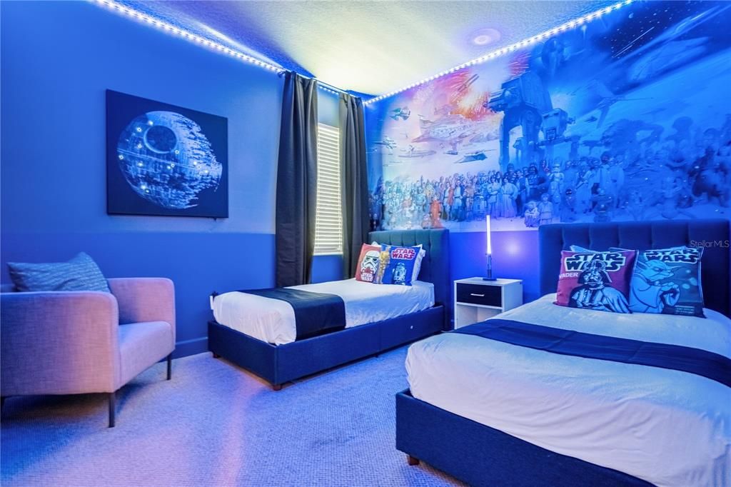 En Venta: $1,035,000 (10 camas, 8 baños, 4260 Pies cuadrados)