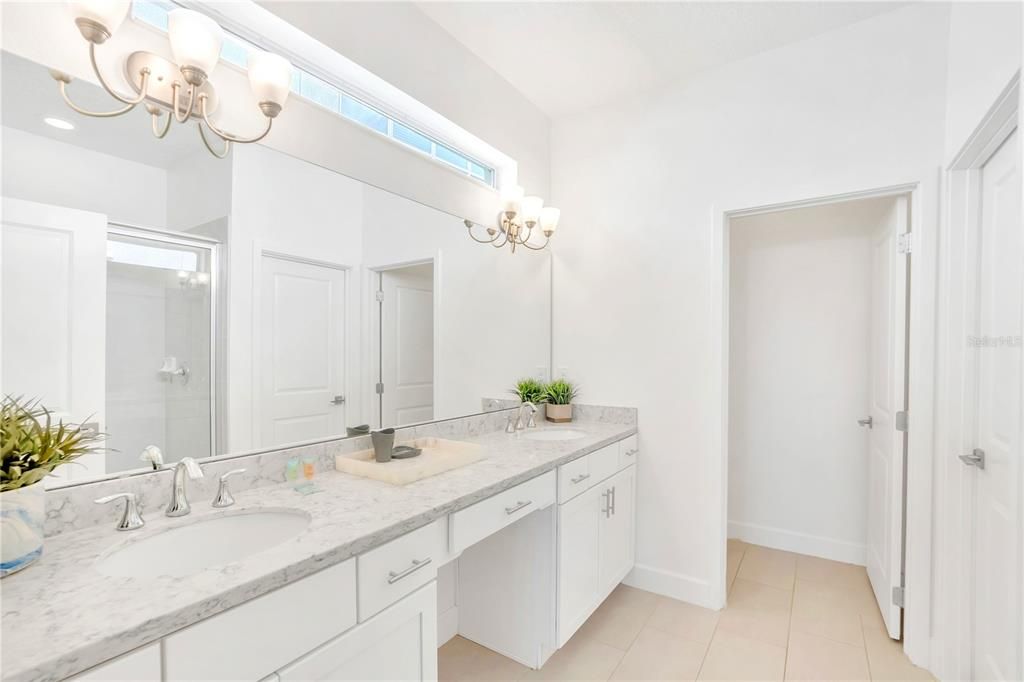 En Venta: $1,035,000 (10 camas, 8 baños, 4260 Pies cuadrados)