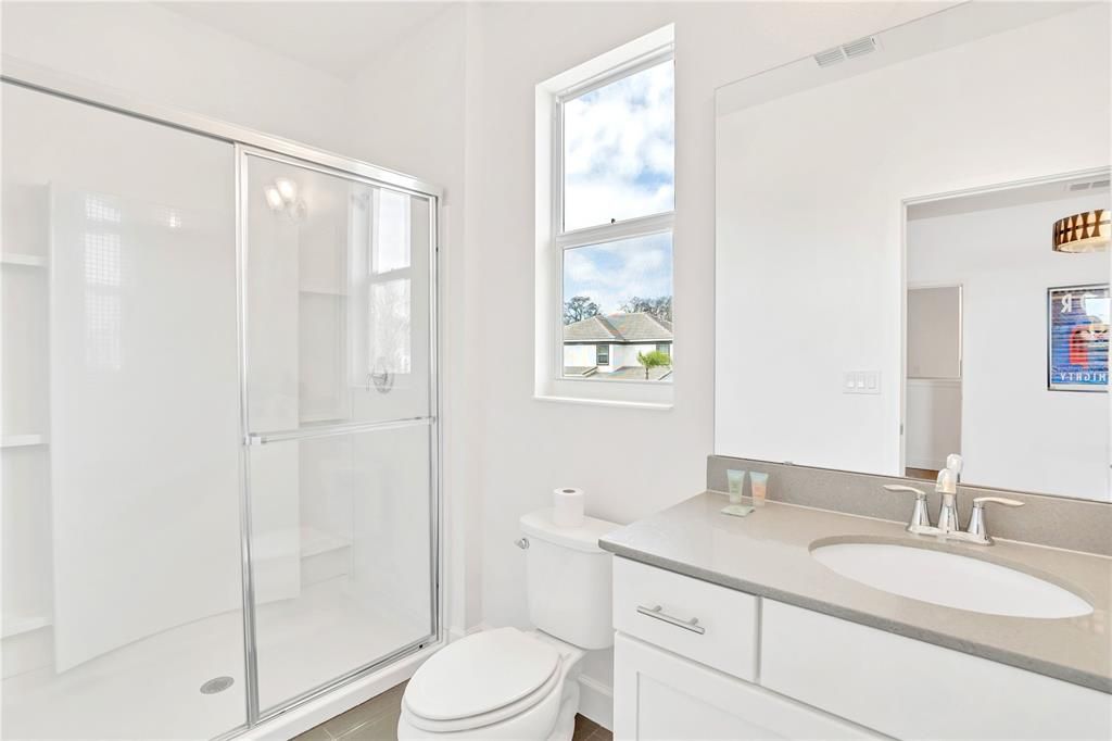 En Venta: $1,035,000 (10 camas, 8 baños, 4260 Pies cuadrados)